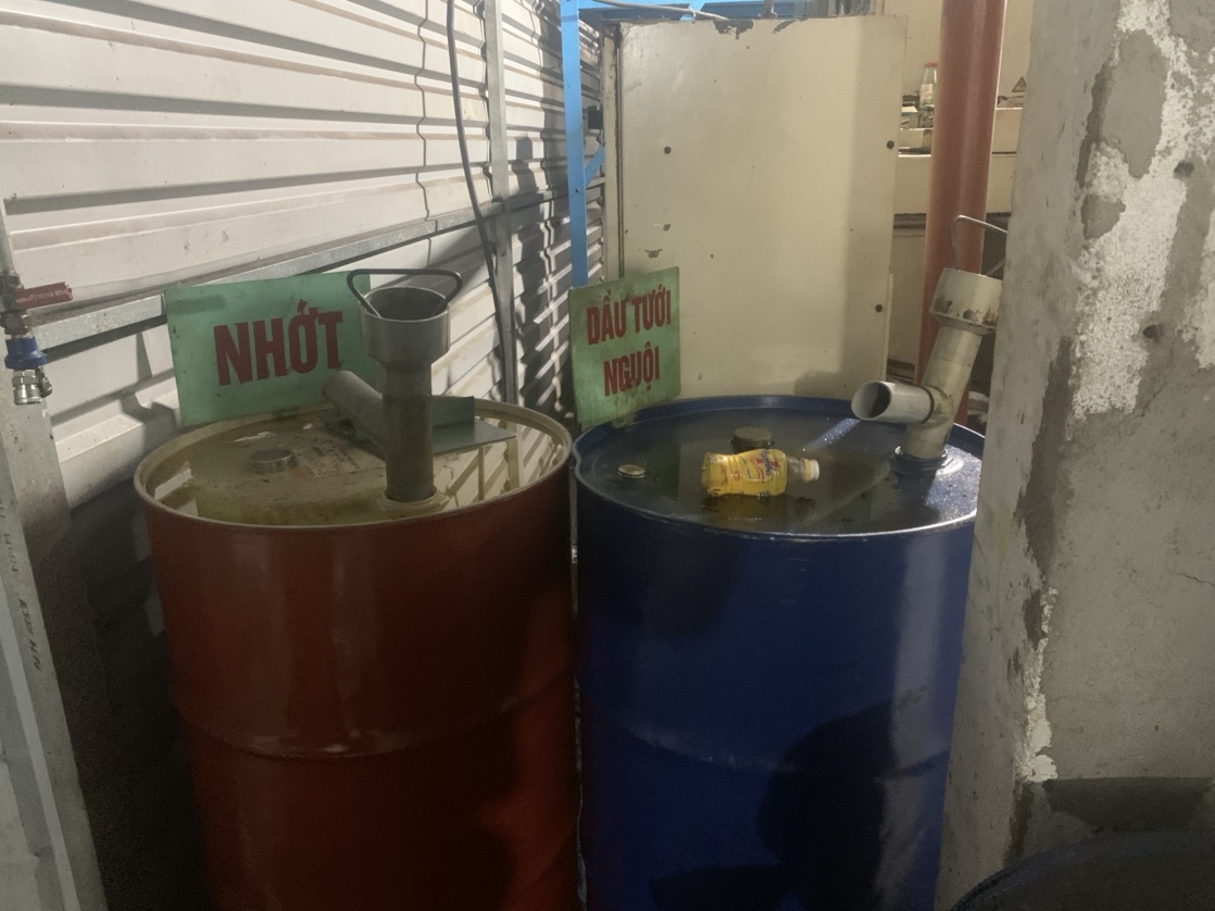 Lubricant oil and cooler water.jpg
